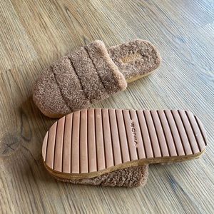Vince Slippers
